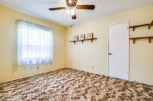 2315 Briarwood Ln, Carrollton TX 75006-7701 exterior