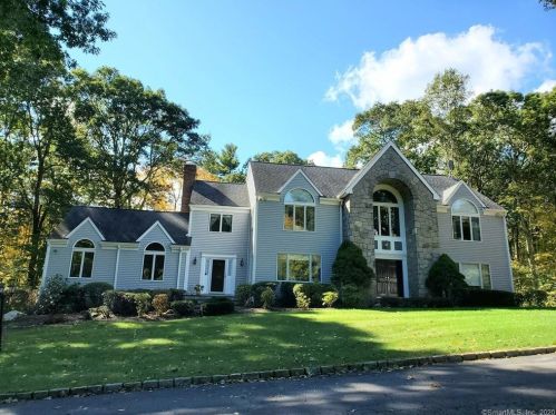 57 Teapot Hill Rd, Wilton, CT 06897-1516