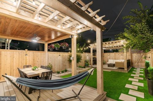 620 Pine St, Lancaster PA  17603-2824 exterior