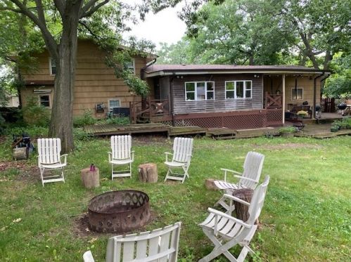 141 Timber Ln, Antioch, IL 60002-1709