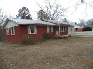 871 Woodland Dr, Henderson, TN 38340-1269