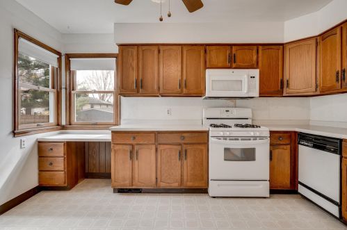 1500 Gervais Ave, Saint Paul MN  55109-2050 exterior