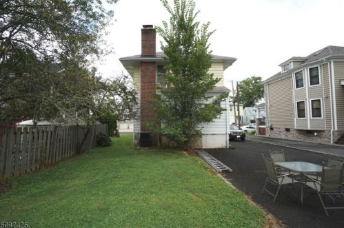 115 Willow Ave, Garwood, NJ 07027-1324