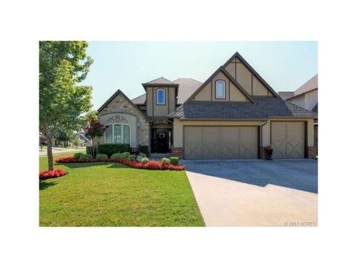 13813 23rd Pl, Bixby, OK 74008-3884
