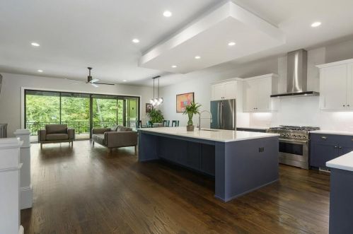 2996 Hermance Dr, Atlanta GA  30319-2735 exterior
