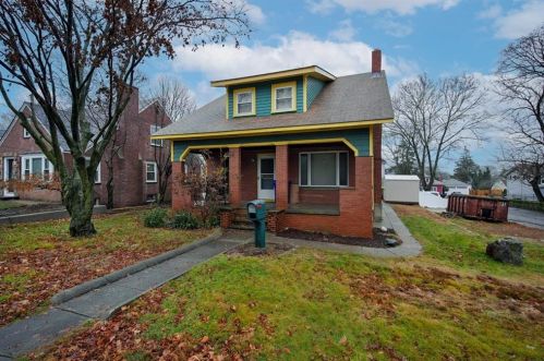 41 High Service Ave, Providence, RI 02911-3410