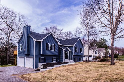 116 Laurel Dr, Killingly, CT 06241-2218
