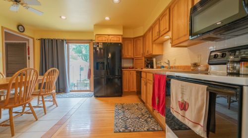 2525 Drexel Dr, Hobart IN 46342-3528 exterior