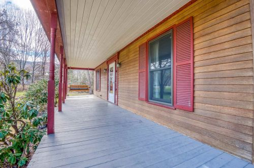 49 Winchester Dr, Monroe, NH 03771-3327