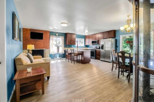 1035 Phillips St, Vista CA  92083-7156 exterior