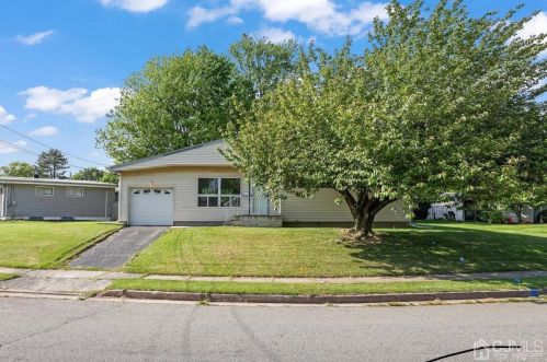 31 Kenlen Dr, Edison, NJ 08817-4827