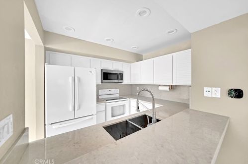 25712 Le Parc, El Toro, CA 92630-5950