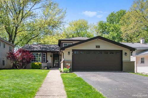 174 Milton Ave, Glendale Heights, IL 60137-5436