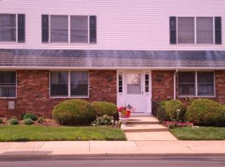 166 6th Ave, Manville, NJ 08835-1208