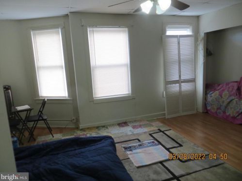 54 Olden Ave, Trenton NJ 08629-2103 exterior