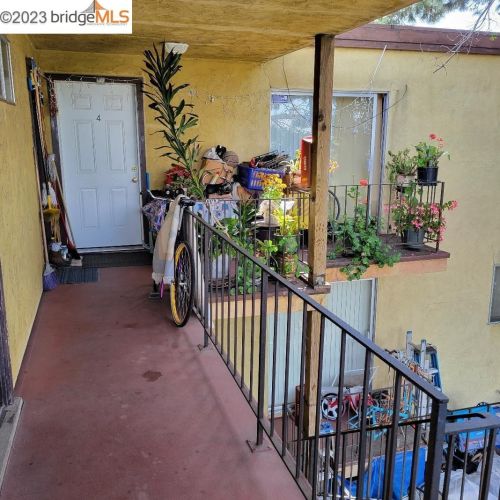 1310 Berkeley Way, Berkeley, CA 94702-1761