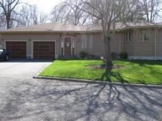 56 Jerome Pl, Wayne, NJ 07470-3062