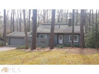 3200 Cedar Knoll Dr, Roswell, GA 30076-2896