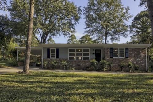 202 Tanglewylde Dr, Spartanburg, SC 29301-2949