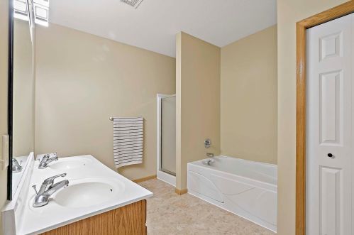 7563 5, Saint Paul MN  55106-5319 exterior