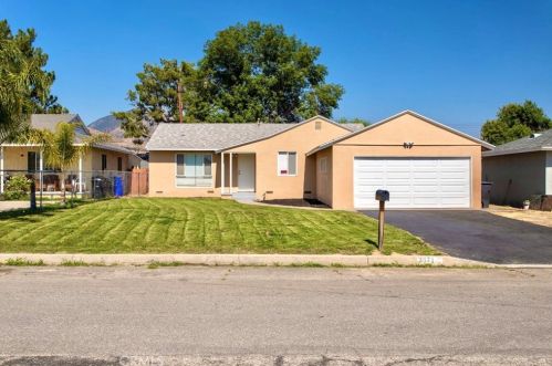 3571 Modesto Dr, San Bernardino, CA 92404-2668
