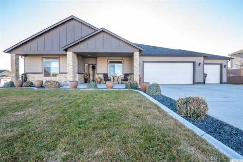 3609 El Paso Dr, Pasco, WA 99301-5823