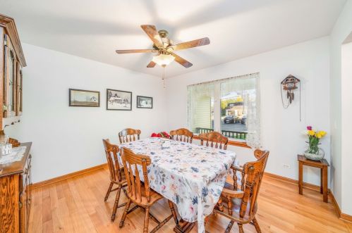 1503 Brickville Rd, Sycamore IL  60178-3409 exterior