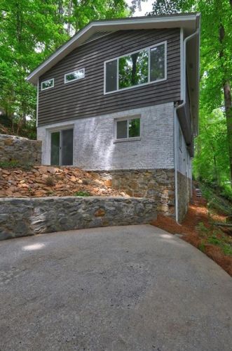 100 Angus Trl, Atlanta GA  30328-3031 exterior