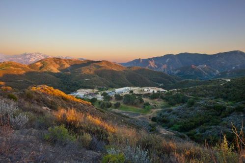 2701 April Rd, Calabasas, CA