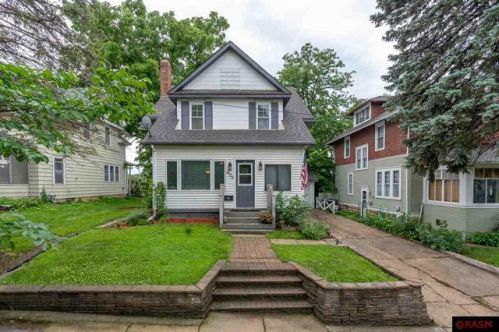 408 Willard St, Mankato, MN 56001-2566