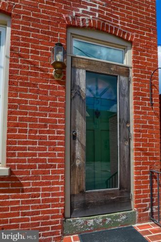 151 Madison St, Lancaster, PA 17602-4921