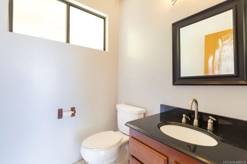 1020 Kaluanui Rd, Honolulu HI  96825-1323 exterior