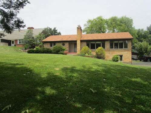 460 Deanview Dr, Cincinnati, OH 45224-1415
