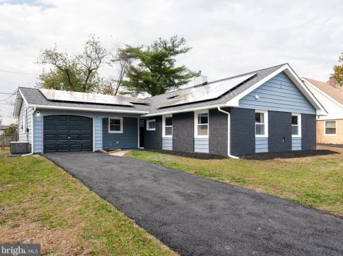 9 Buxmont Ln, Willingboro, NJ 08046-3912