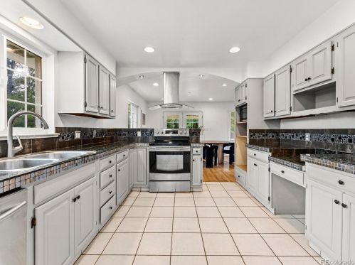 4930 Clarkson St, Englewood CO  80113-7008 exterior