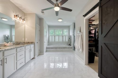 52 Candler Rd, Atlanta GA  30317-3005 exterior