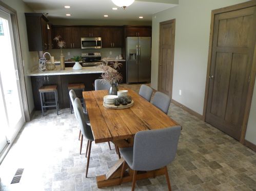 2103 6th Ave, Alex, MN 56308-2368