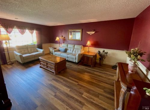 391 Chelan Dr, Vacaville, CA 95687-4908