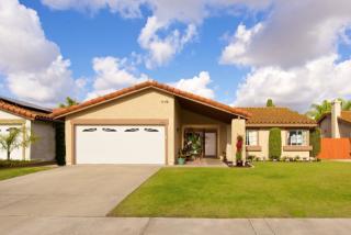 9469 Calle Del Lago, Santee, CA 92071-2458