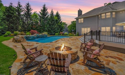 3 Rose Ln, Bridgewater, NJ 08807-2150