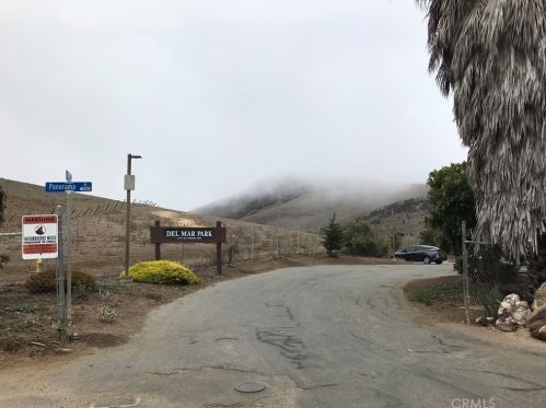 490 Island St, Morro Bay, CA 93442-1304