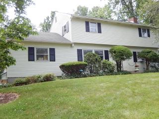 15 Browning Ave, Nashua, NH 03062-2478