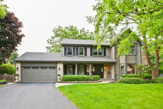 267 Estate Cir, Gurnee, IL 60031-4455