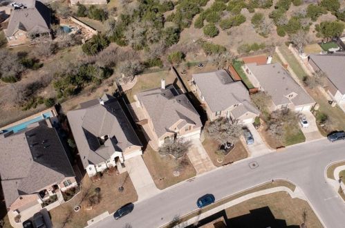 829 Catalina Ln, Austin TX  78737-4715 exterior
