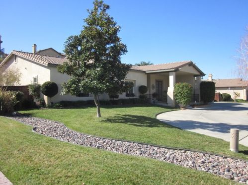 888 Park Ave, San Jacinto, CA 92583-5404