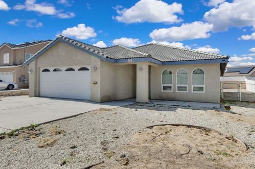 26852 Dunsmuir Ln, Helendale, CA 92342-7766