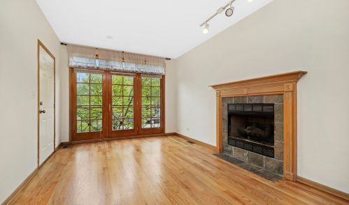 337 Leavitt St, Chicago, IL 60612-1615