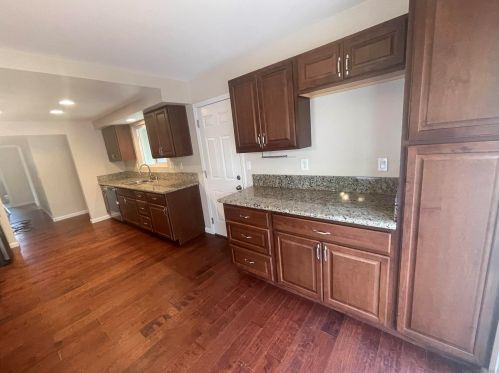 1616 Valencia St, Oceanside, CA 92054-5546