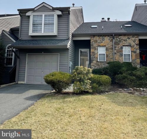 1 Brookline Ct, Princeton NJ  08540-1741 exterior