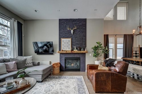 26900 Roxbury Pl, Denver CO  80016-7528 exterior